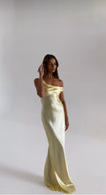 Load image into Gallery viewer, Monika Gown (Lemon)